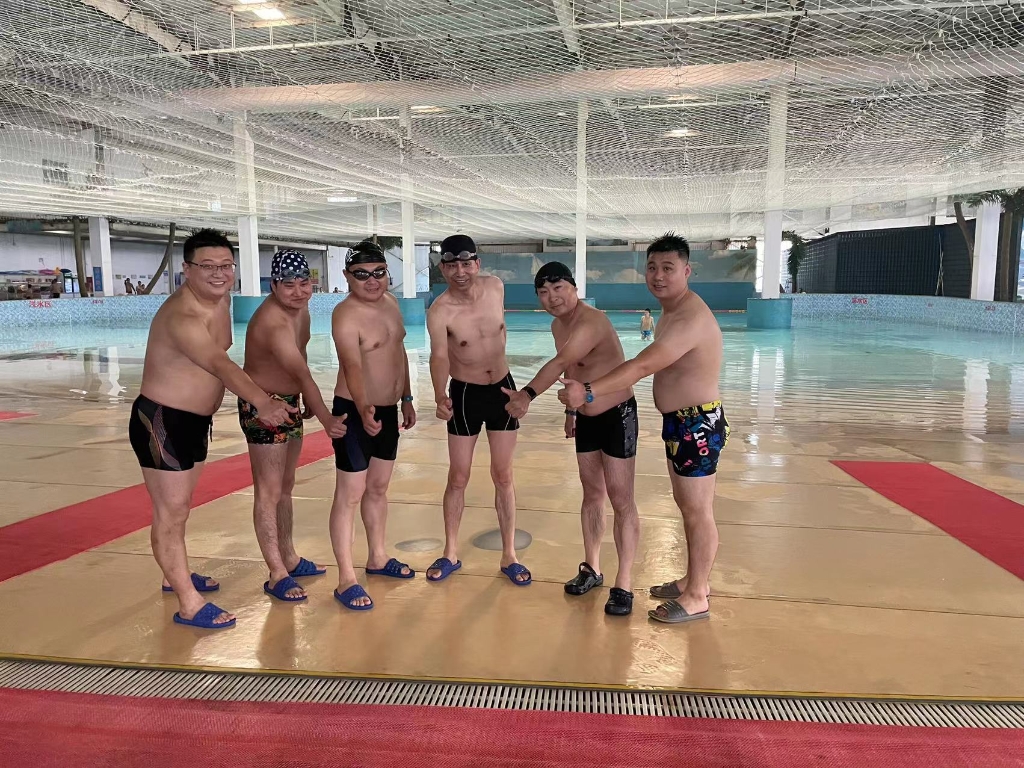 鹰击长空,鱼翔浅底——长润环保举办第六届员工游泳比赛 