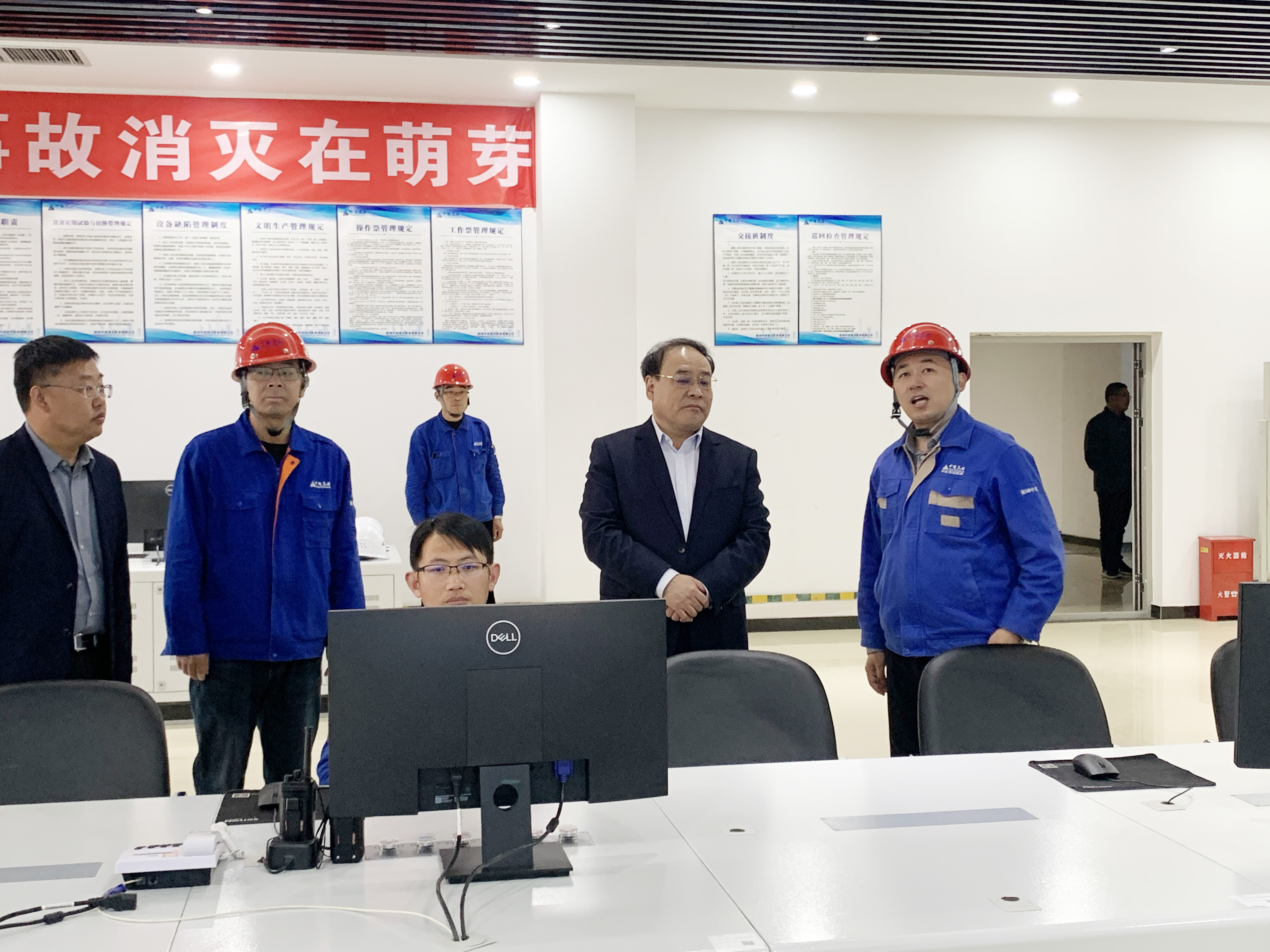 新绛县县委书记侯文亮带队莅临新绛千亿球友会调研指导